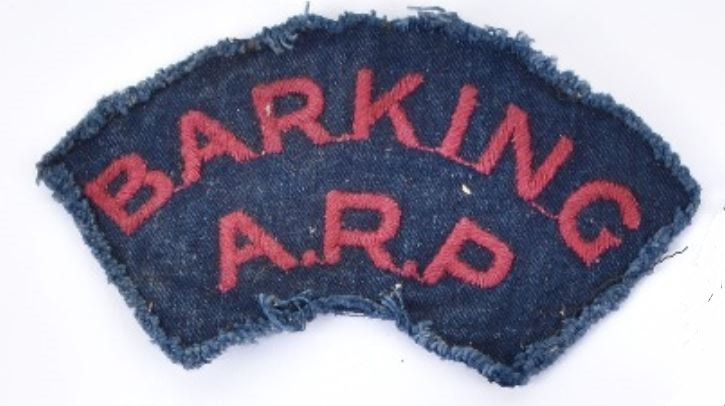 WW2 Barking ARP Badge