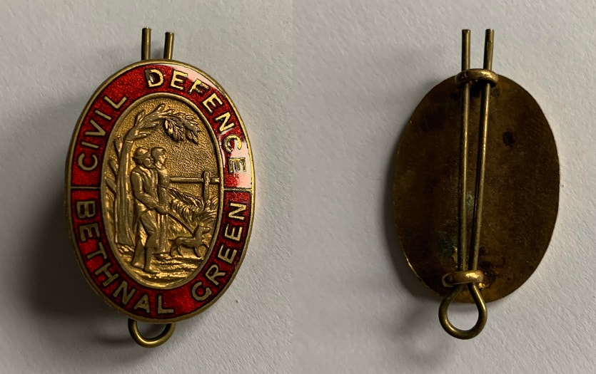 WW2 Red Enamel Bethnal Green Civil Defence Cap/Beret Badge