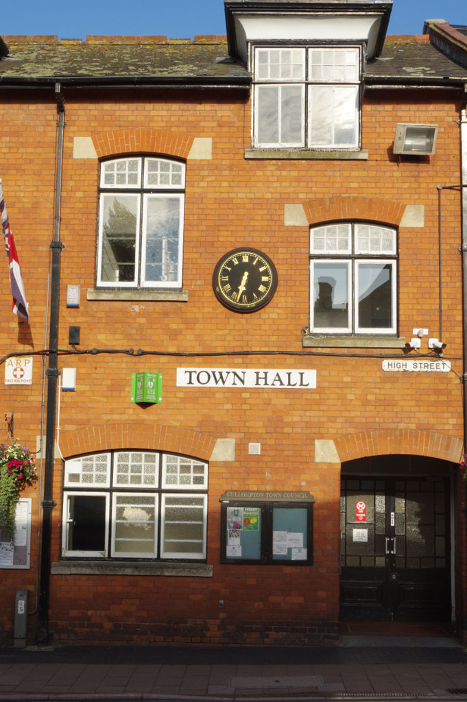 Cullompton Town Hall with ARP FIRST AID POINT sign