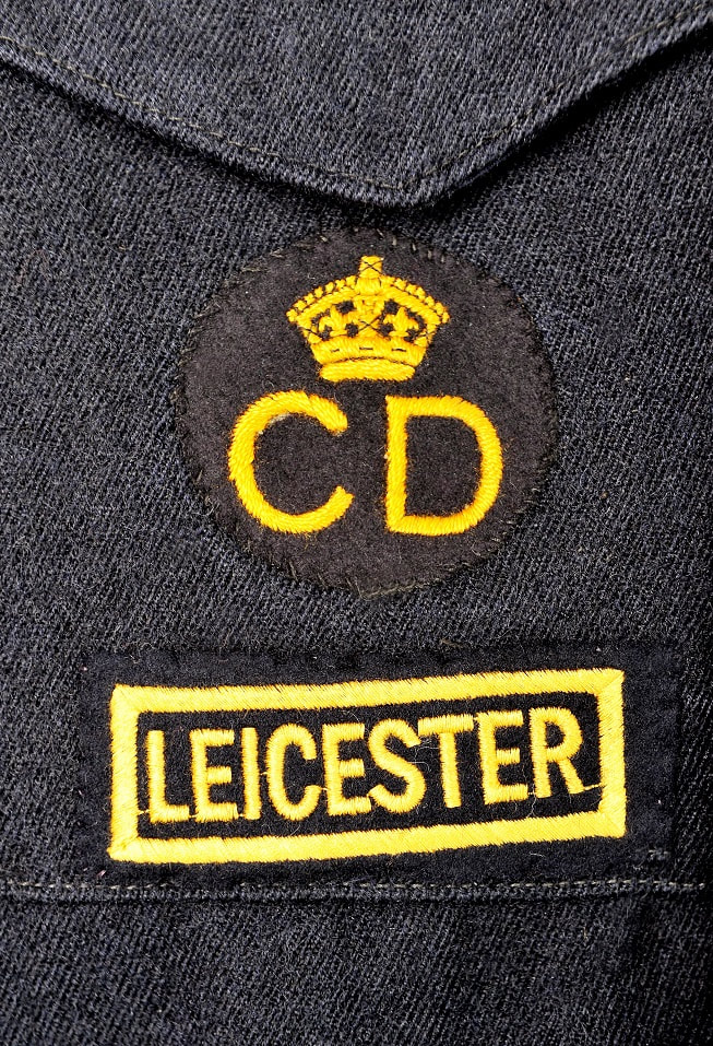 Embroidered Leicester CD area title, issued after February 1942. 