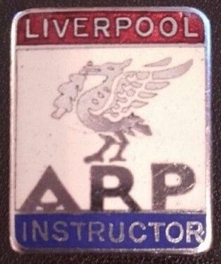 WW2 Liverpool ARP Wardens Service Cap Badge