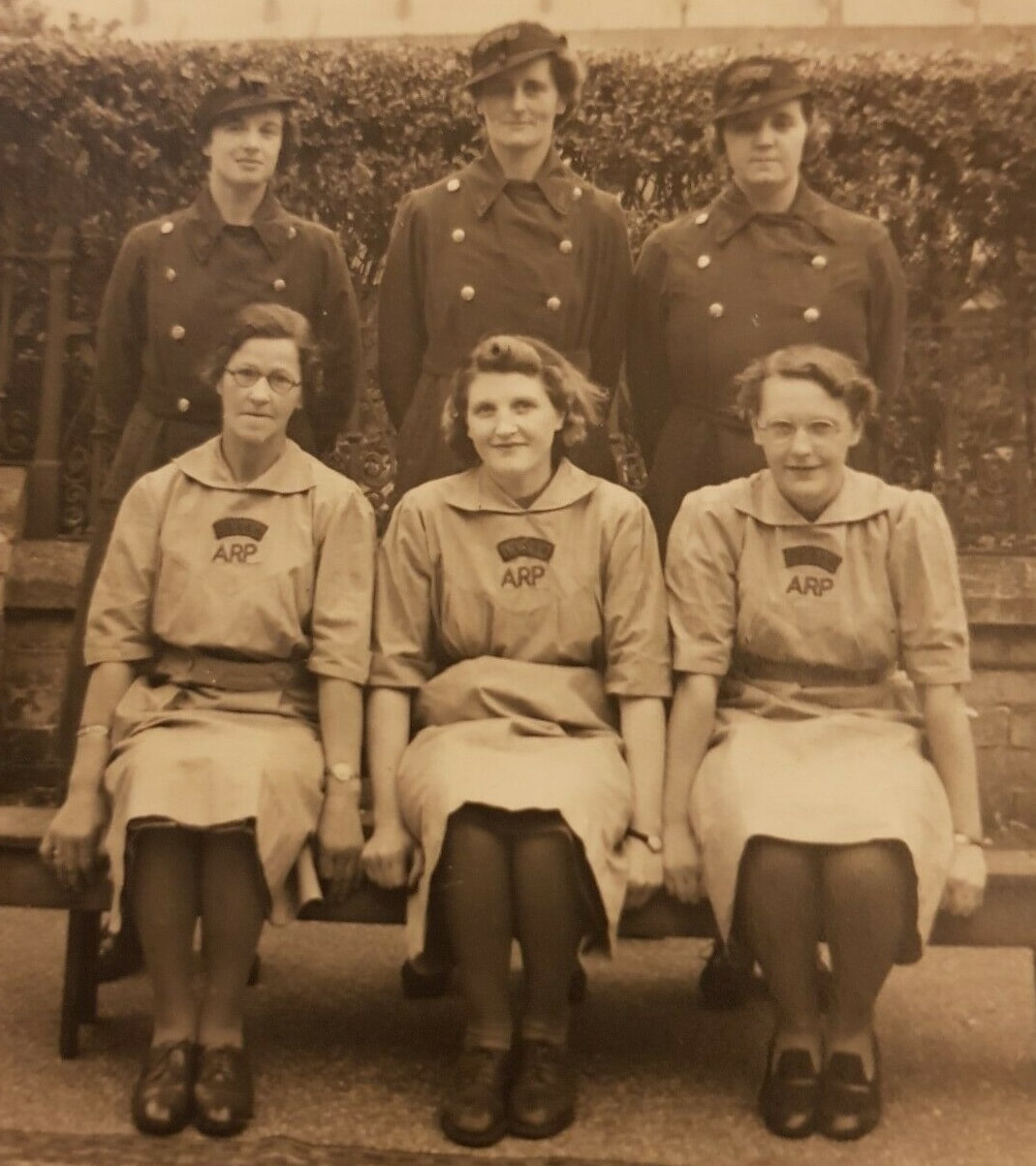 WW2 ARP Ambulance Crew and Nurses (Possibly LAAS) Photograph