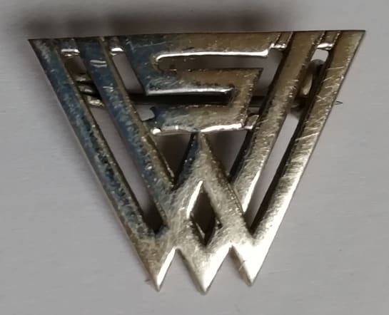 Women's Voluntary Services (WVS) monogram badge